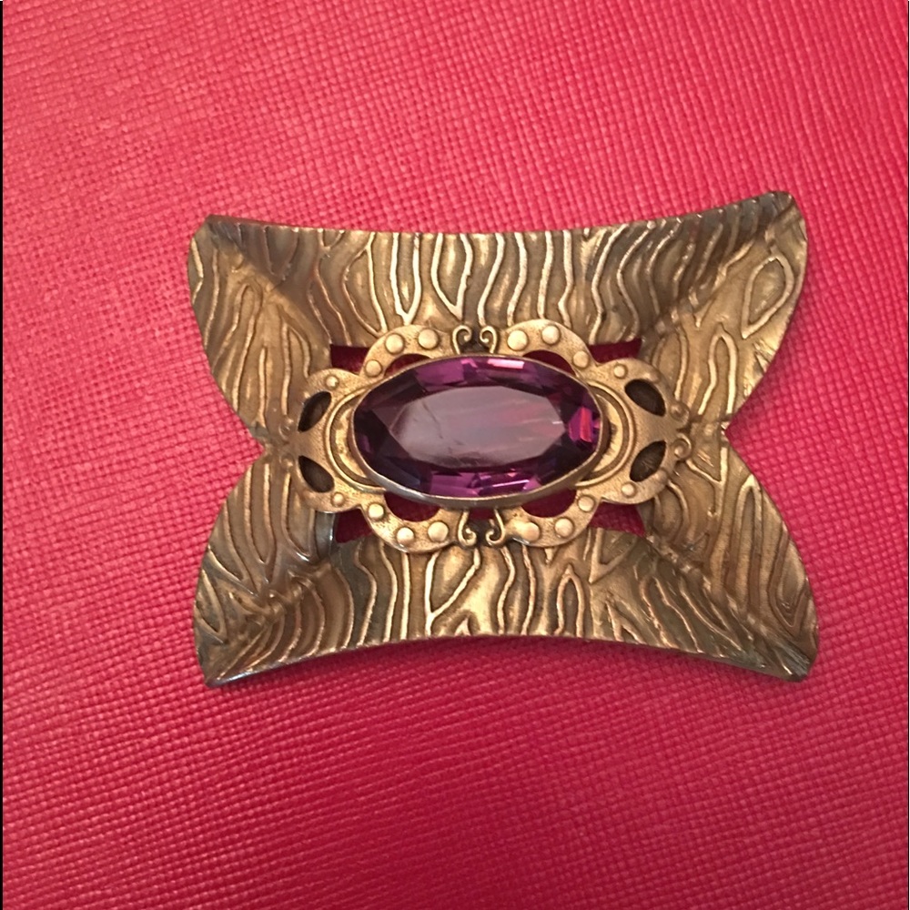 Vintage Gold & Amethyst Brooch